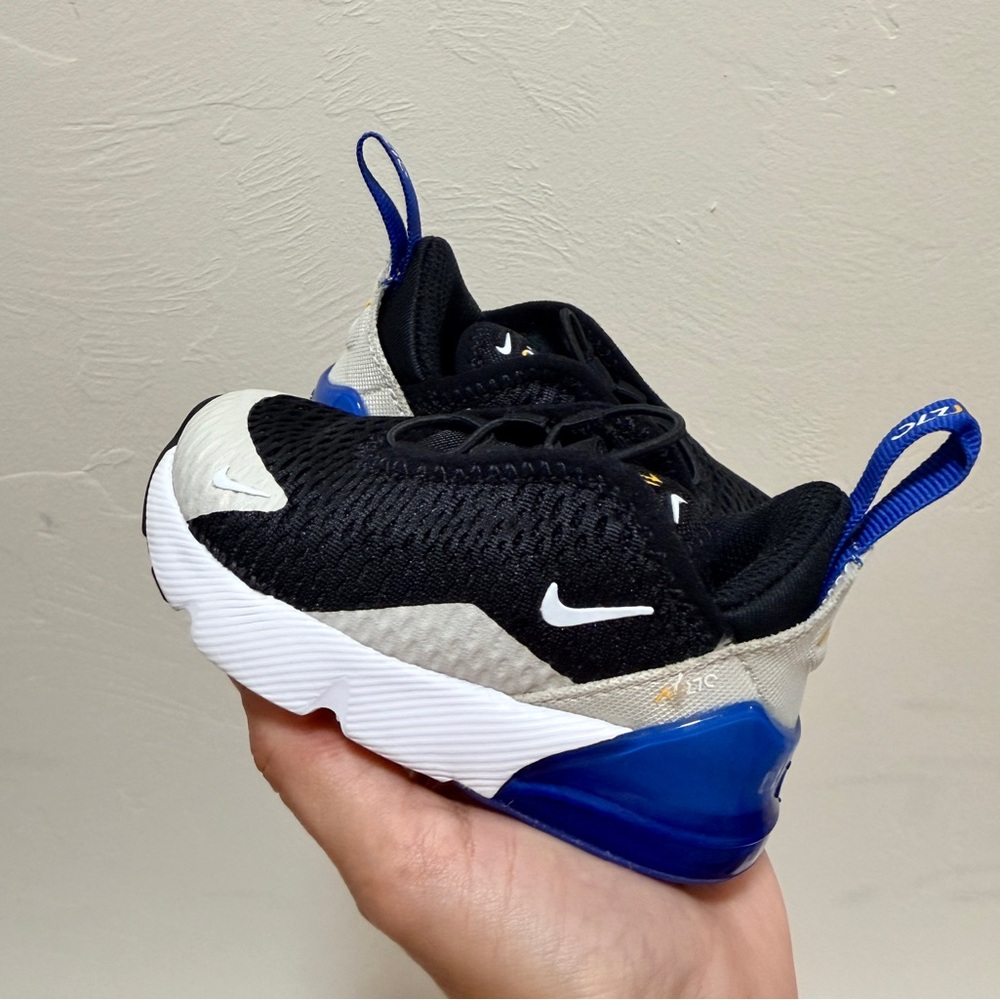 Nike 270 Kids Black, White & Blue Lightweight Sneakers